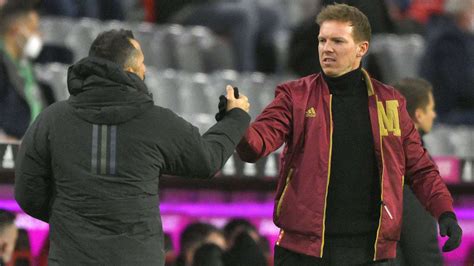 adidas jacke nagelsmann rot|Nagelsmann lüftet Outfit.